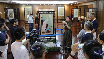 Traditional Suzhou embroidery resurrected famous paintings